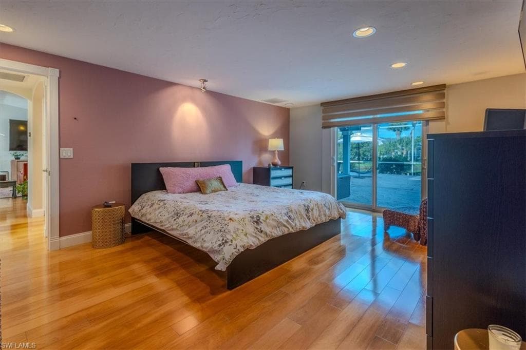 4442 Wilder RD-17