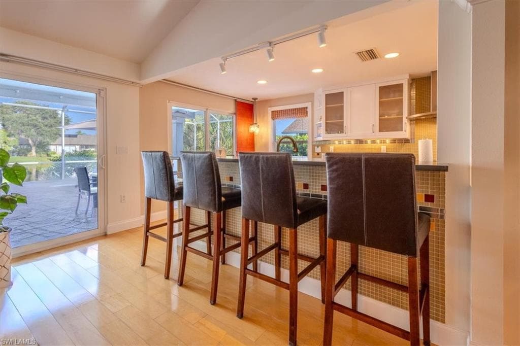 4442 Wilder RD-15
