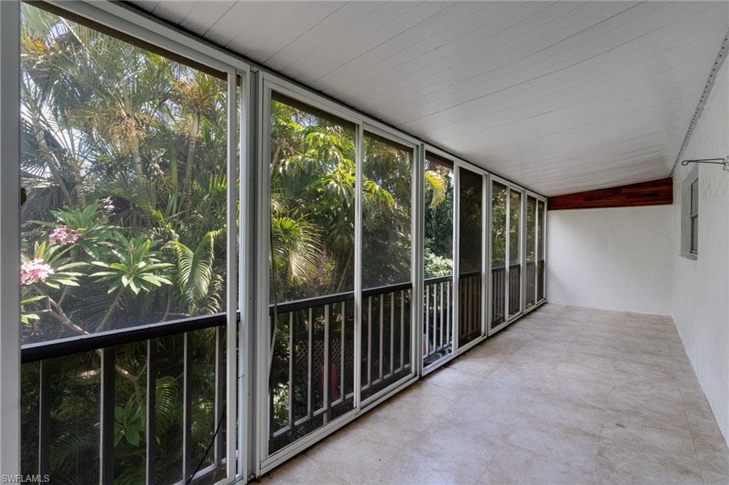 2828 Jackson ST M5-5