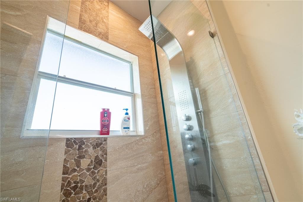 4525 29th AVE SW-24