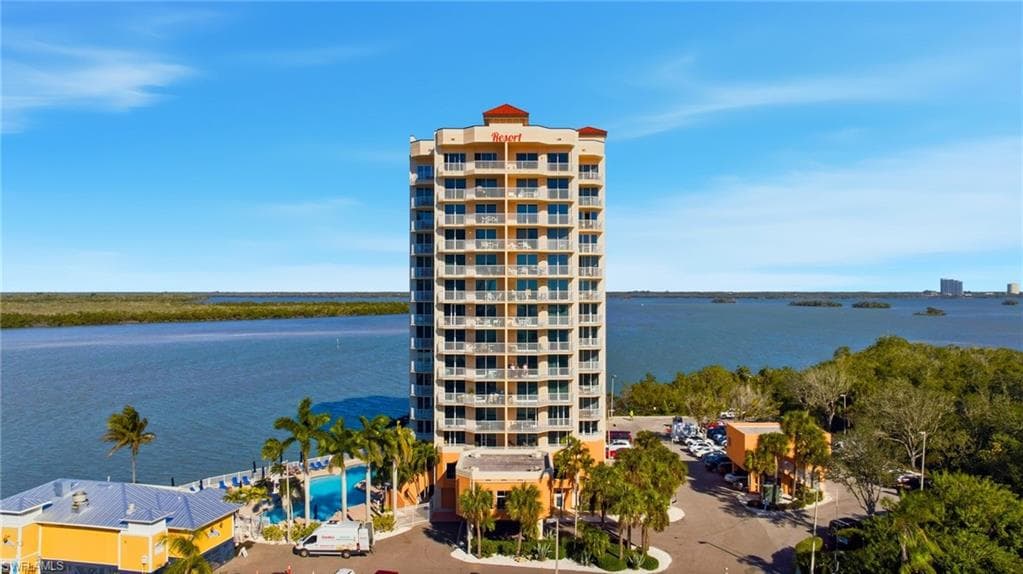 8771 Estero BLVD 907-42