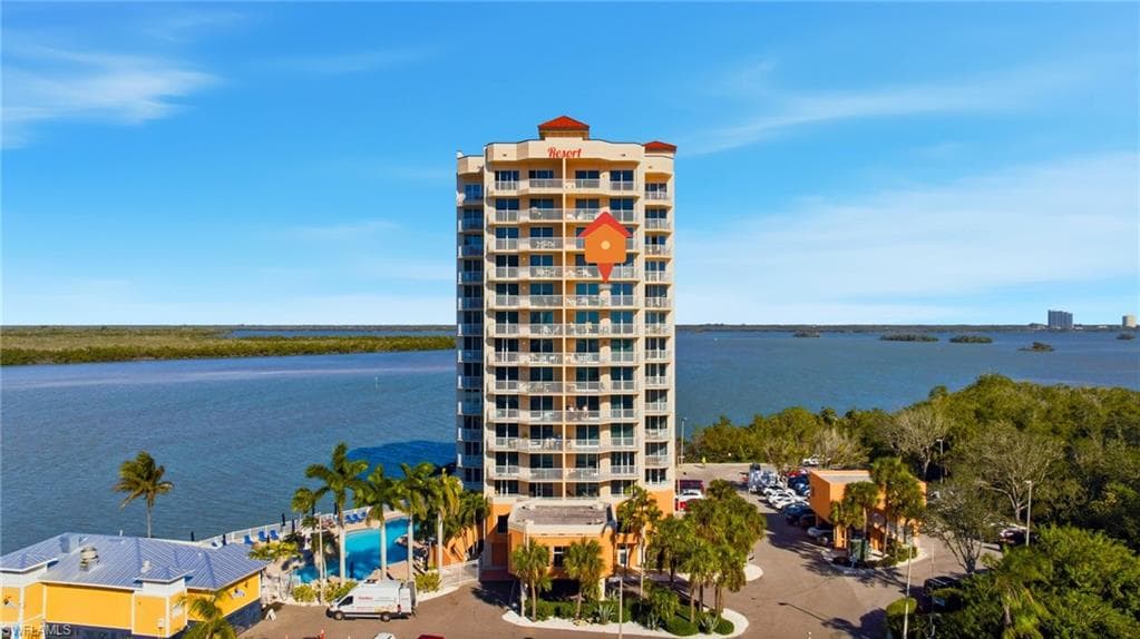 8771 Estero BLVD 907-43