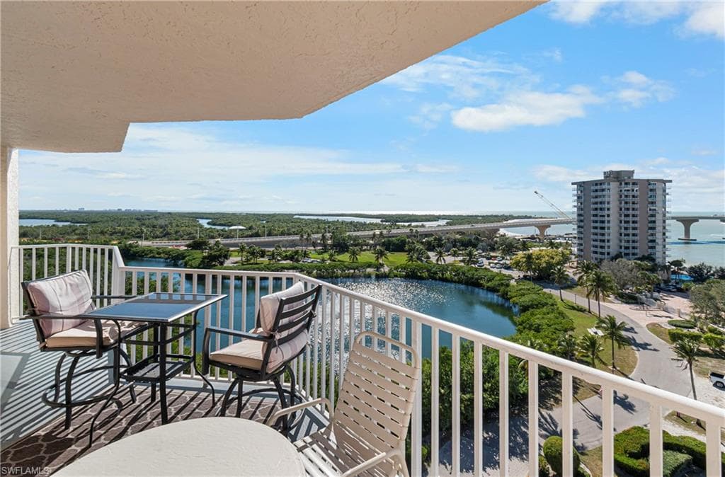 8771 Estero BLVD 907-21
