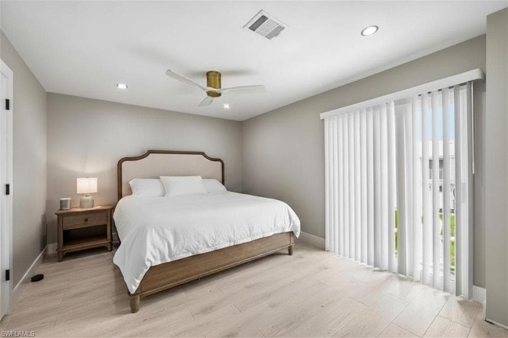 18010 San Carlos BLVD 33-15