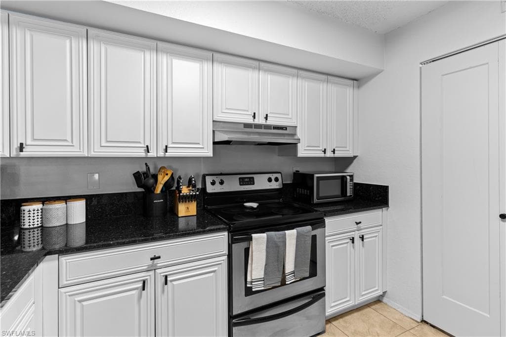 8225 Ibis Club DR 204-13