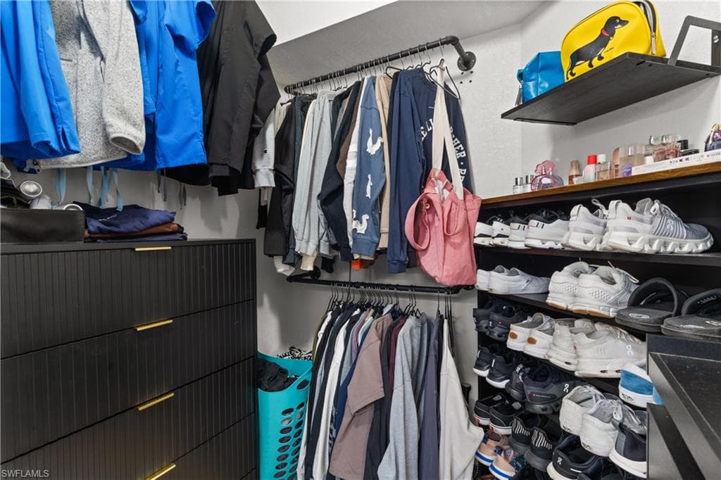 8225 Ibis Club DR 204-25