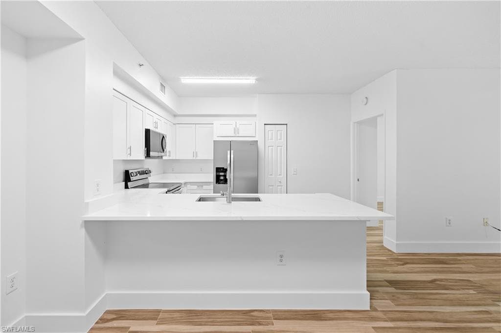 1225 Reserve WAY 102-1