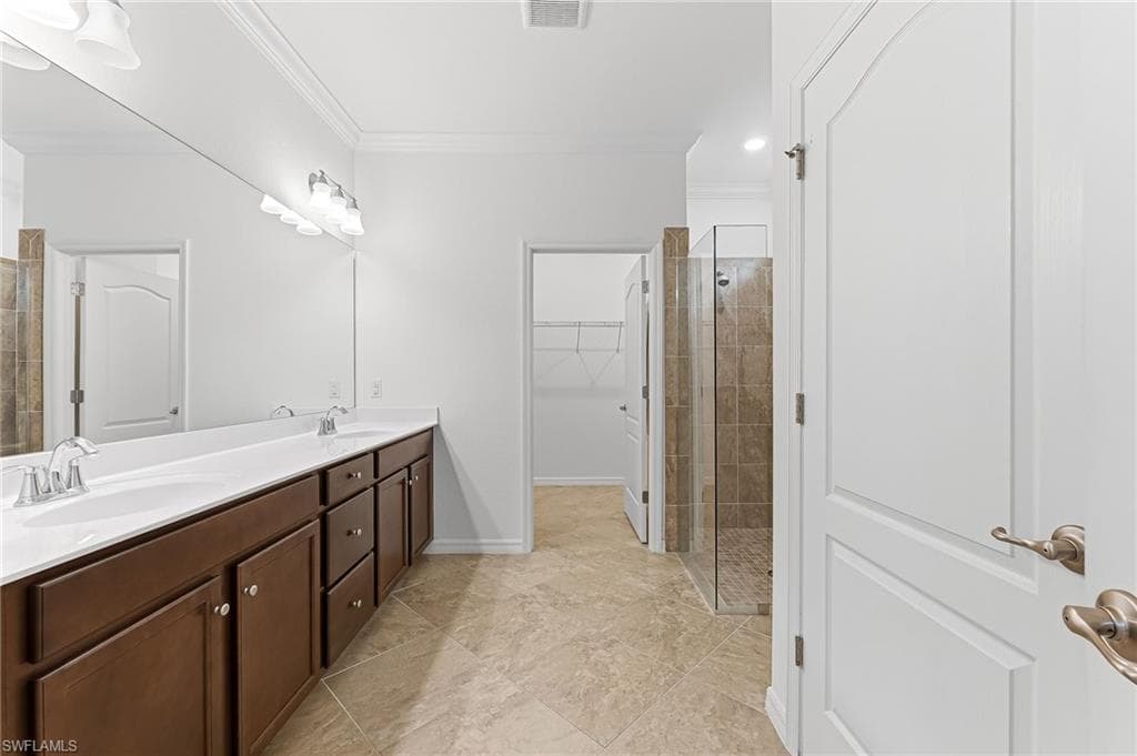 1575 Santiago CIR-14