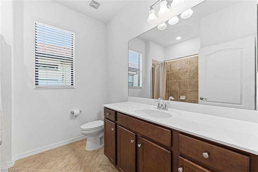 1575 Santiago CIR-19
