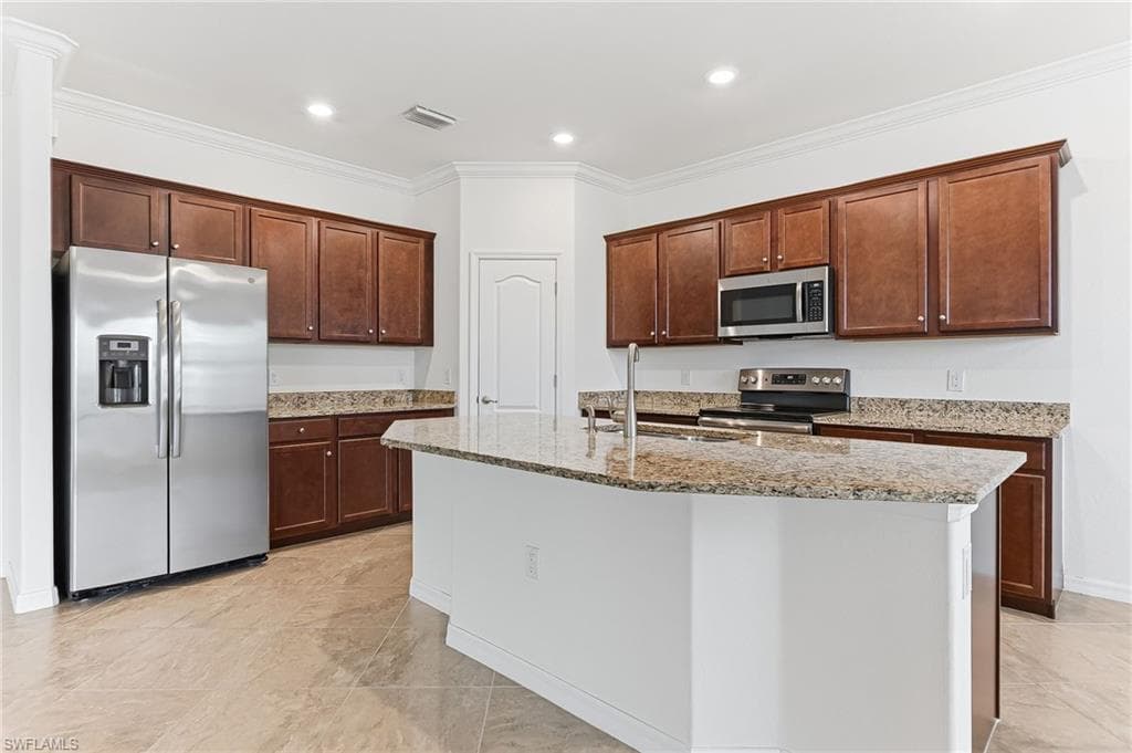 1575 Santiago CIR-8