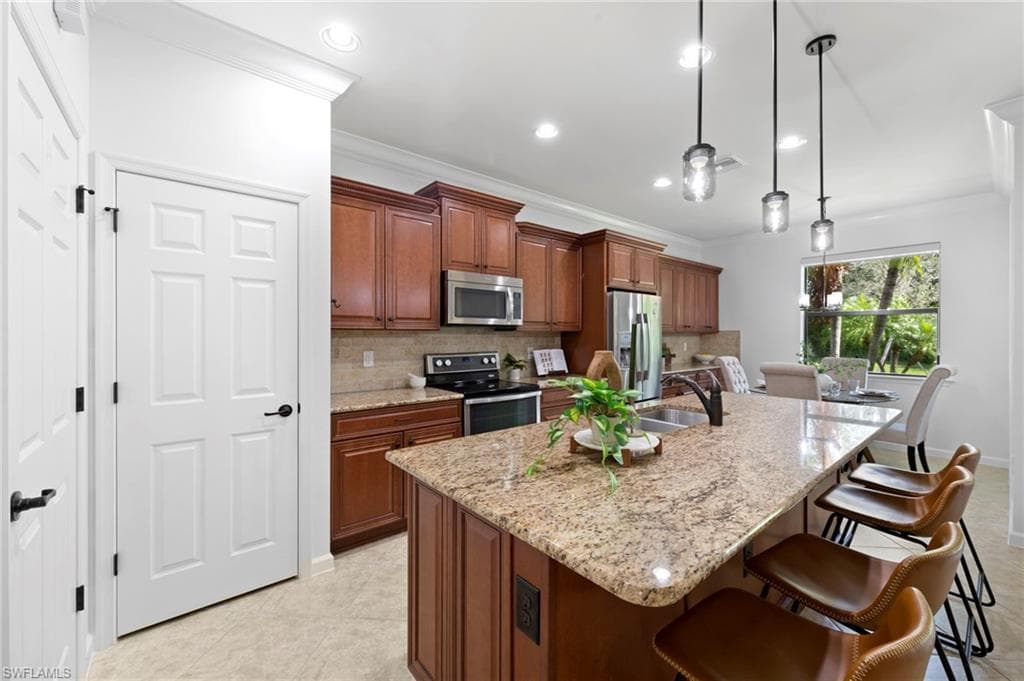 20247 Cypress Shadows BLVD-19