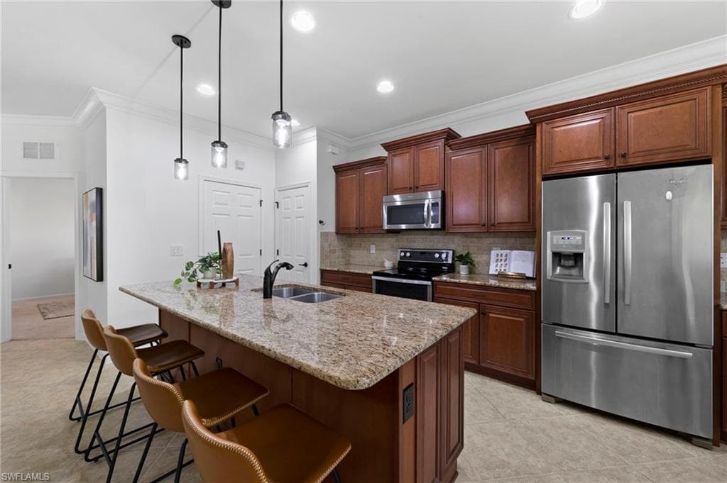 20247 Cypress Shadows BLVD-21