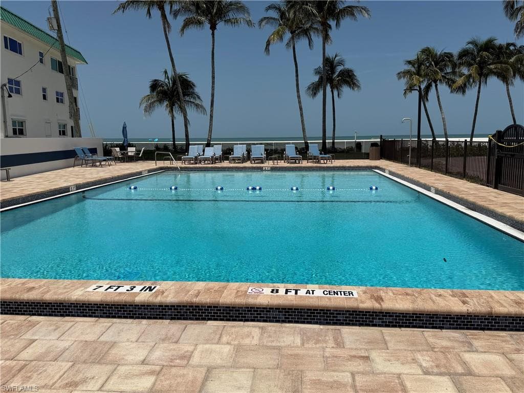 6400 Estero BLVD 403-18