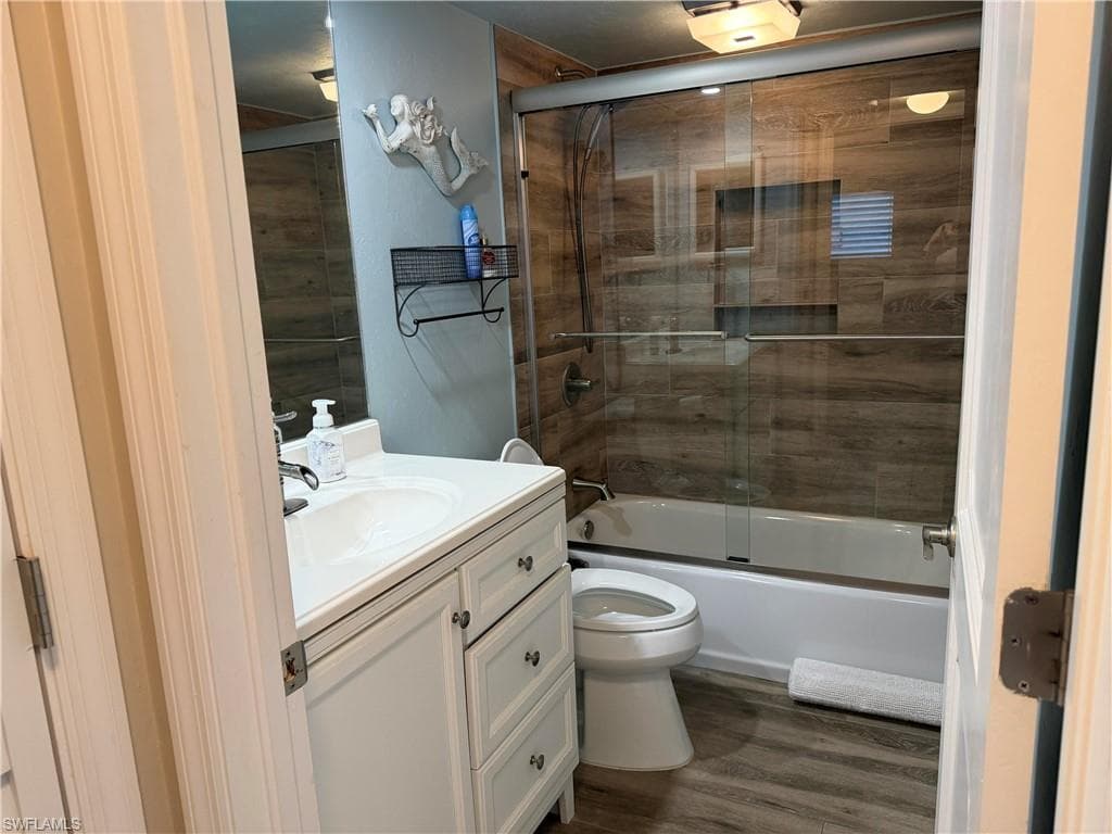 6400 Estero BLVD 403-8