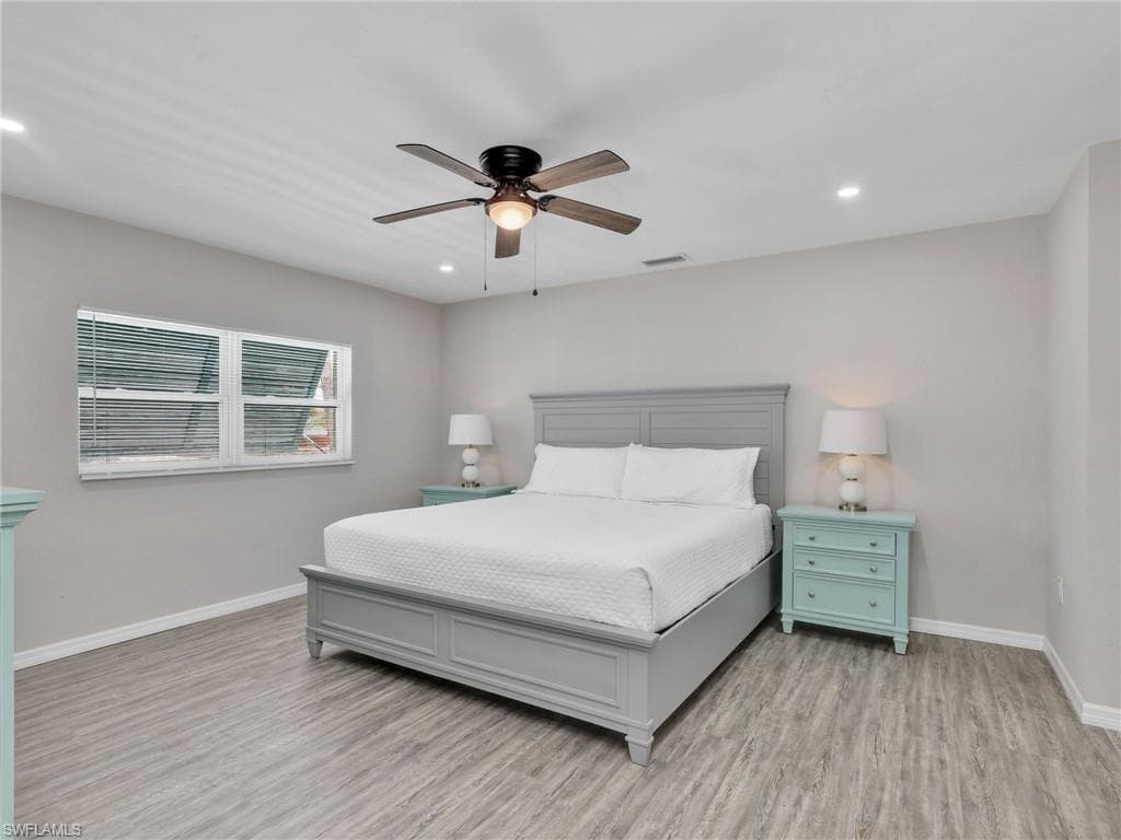 195 Hibiscus DR-14