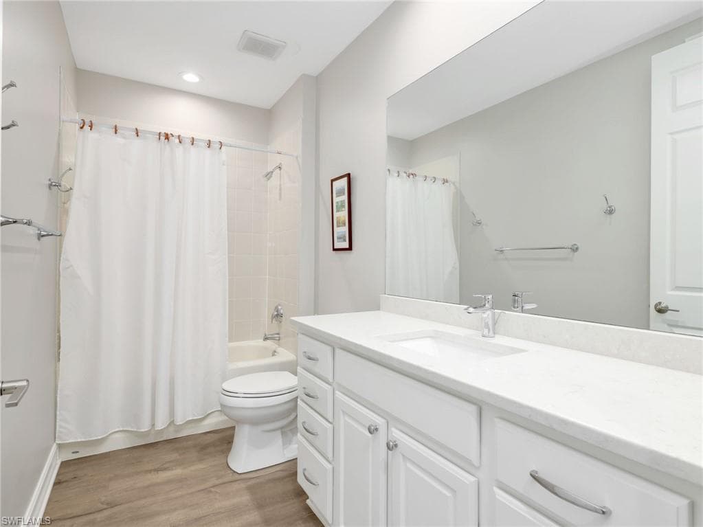 4758 Stratford CT 1302-24