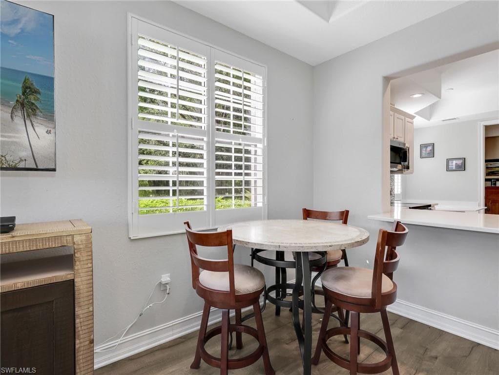 4758 Stratford CT 1302-18