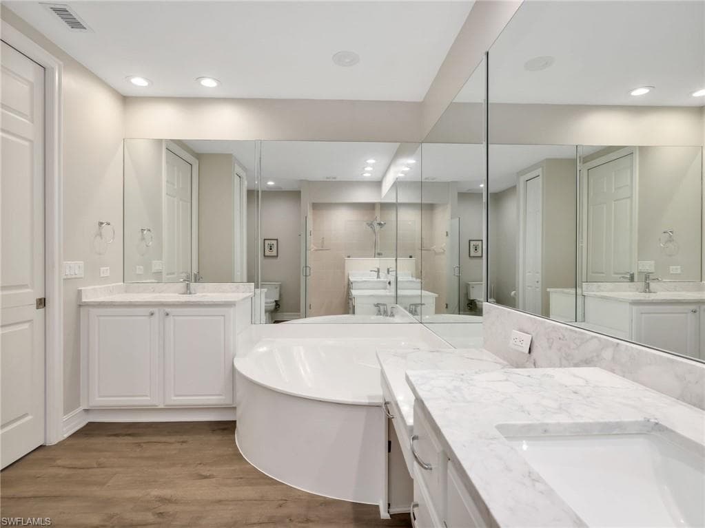 4758 Stratford CT 1302-21