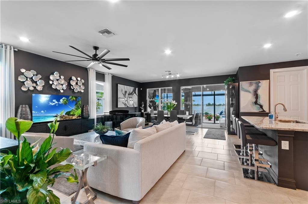 847 Stonewater Lake TER W-17