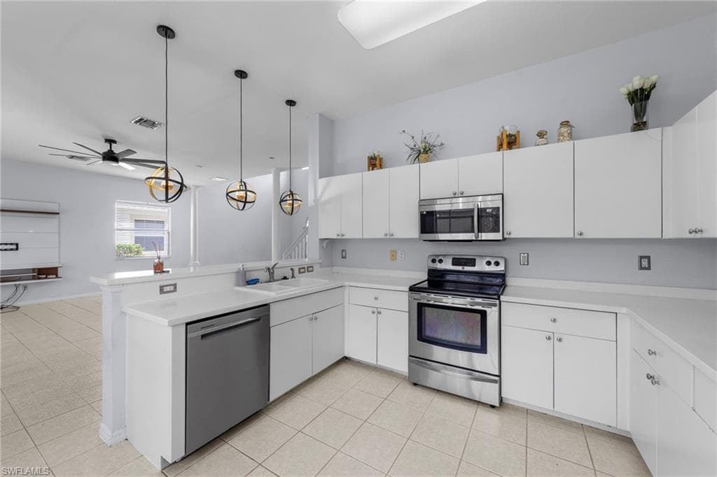 2727 Blue Cypress Lake CT-12