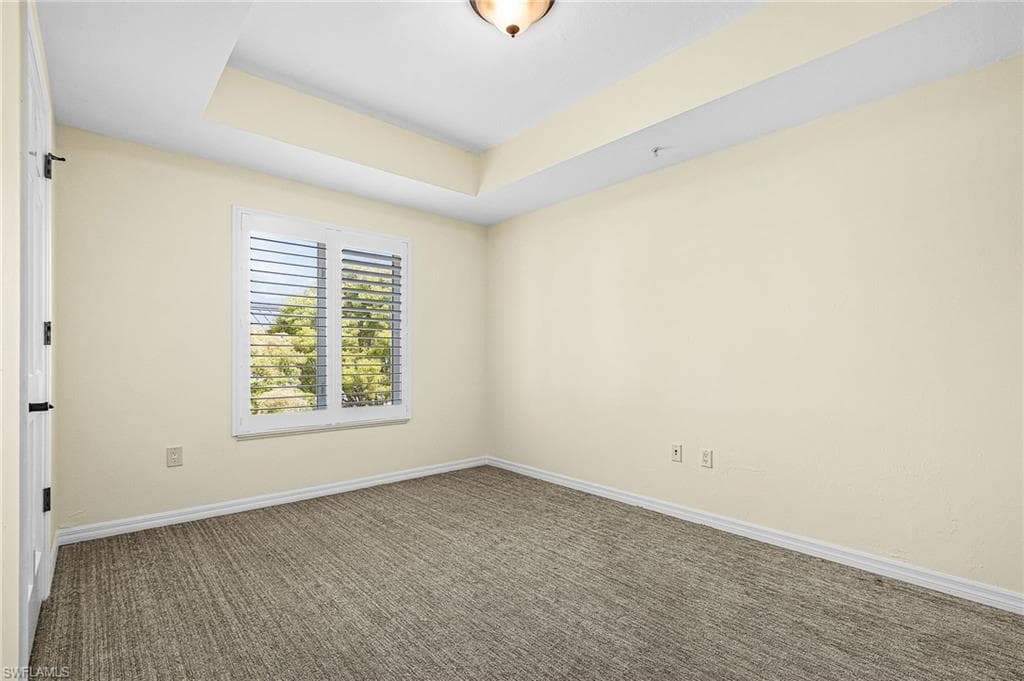 221 9th ST S 301-17
