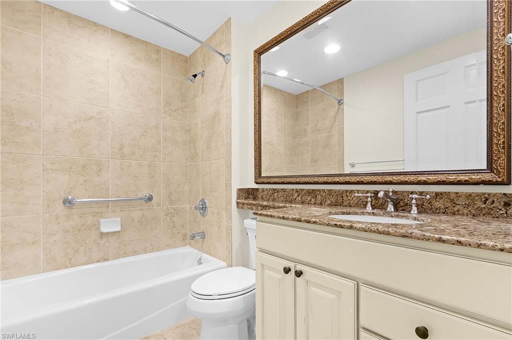 221 9th ST S 301-34