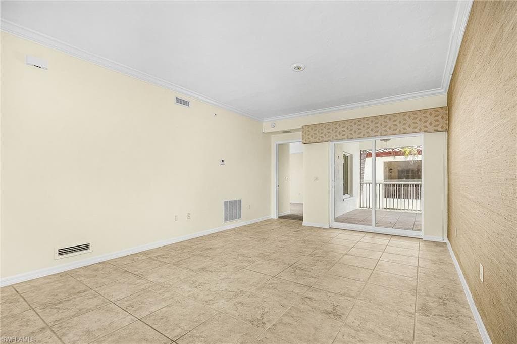221 9th ST S 301-11