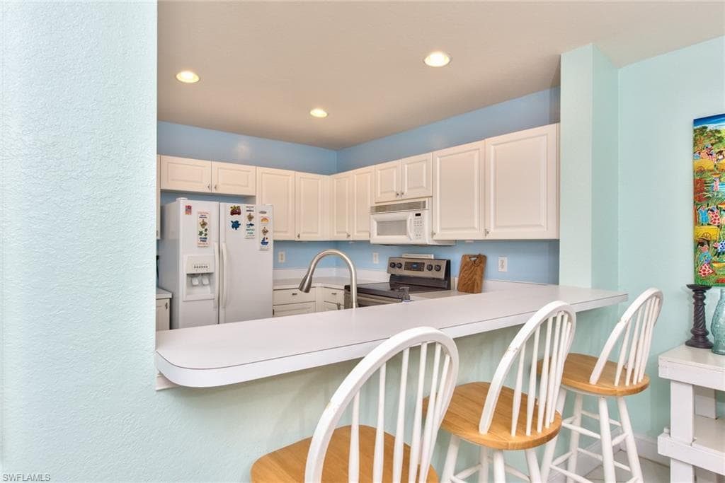 1100 Diamond CIR 1104-6