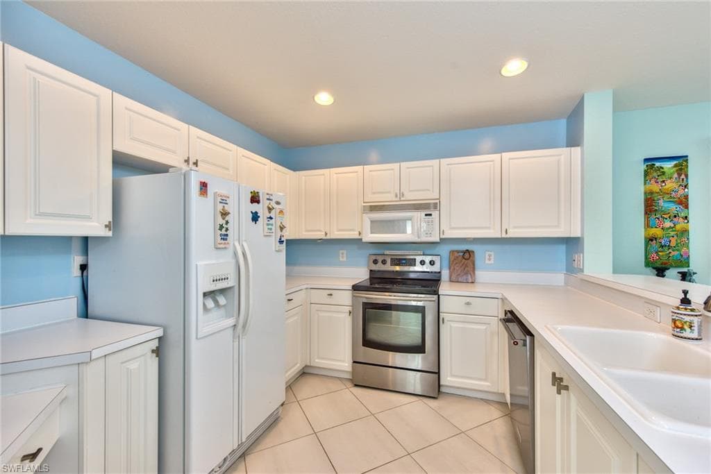 1100 Diamond CIR 1104-8