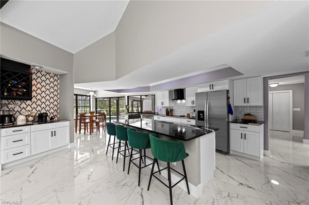 17209 Castleview DR-18
