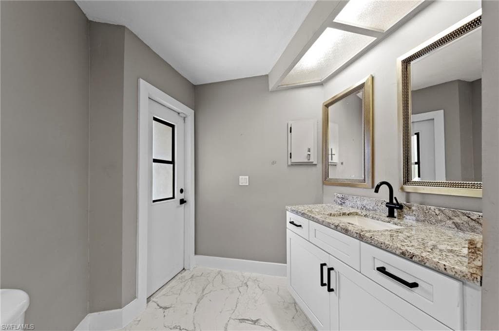 17209 Castleview DR-31