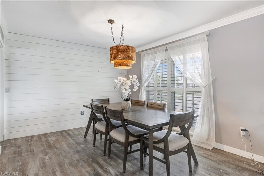 2112 Harvard AVE-6