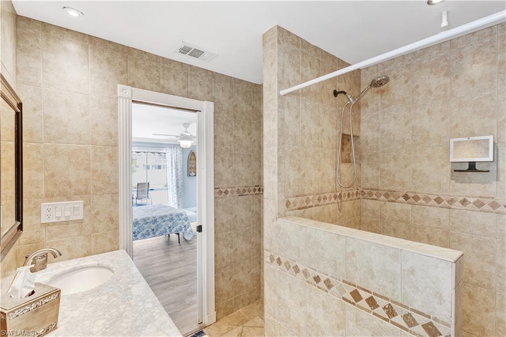 2112 Harvard AVE-15