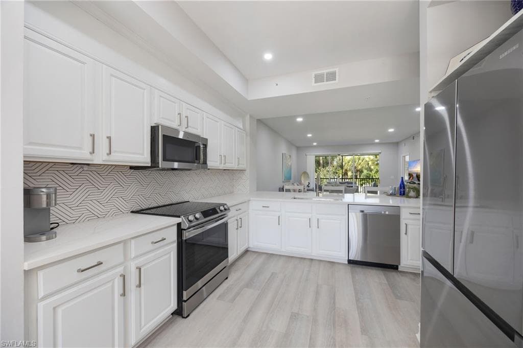 20930 Island Sound CIR 203-6