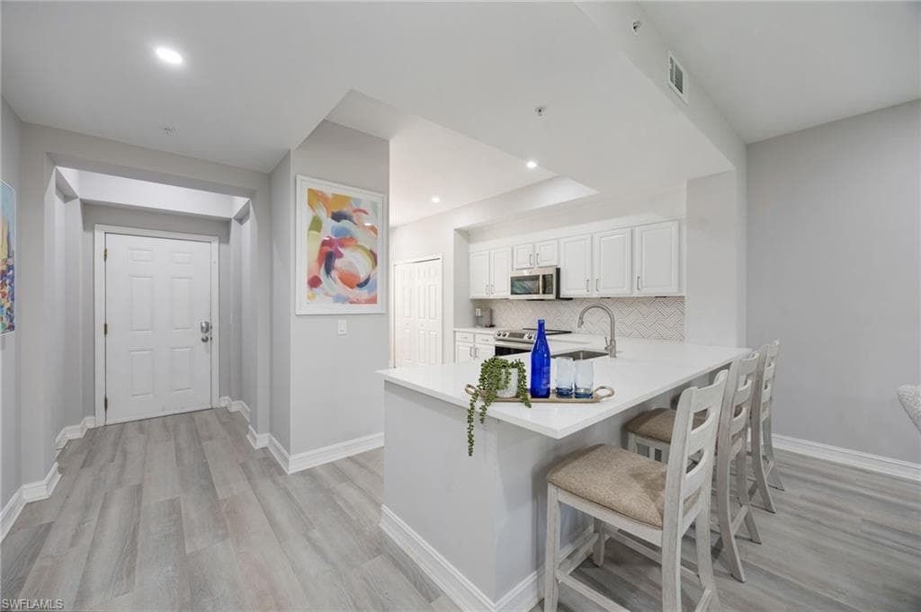20930 Island Sound CIR 203-3