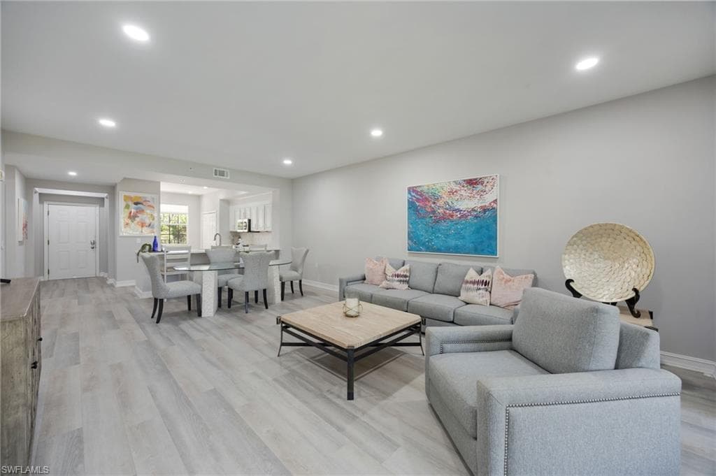 20930 Island Sound CIR 203-5