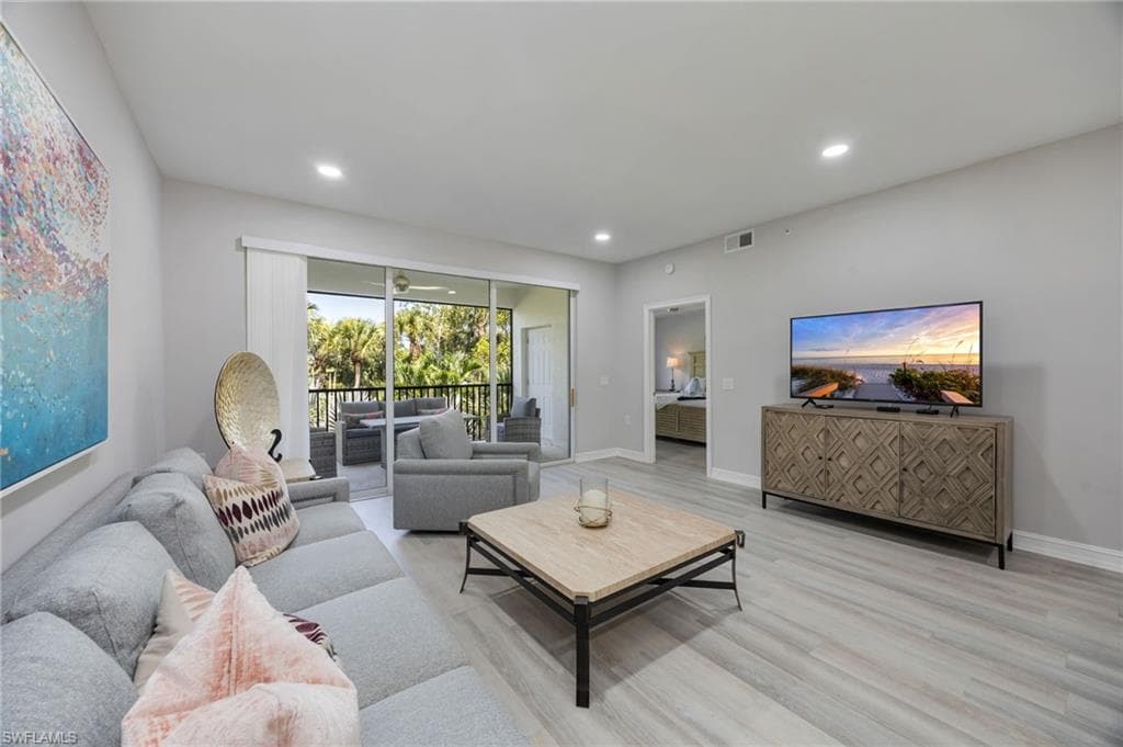 20930 Island Sound CIR 203-9
