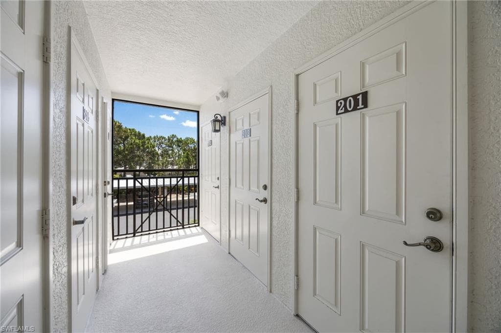 20930 Island Sound CIR 203-18