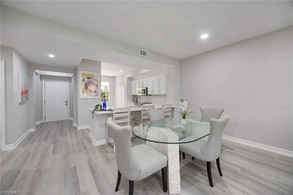 20930 Island Sound CIR 203-4