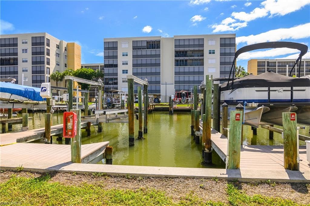 4531 Bay Beach LN 134-19