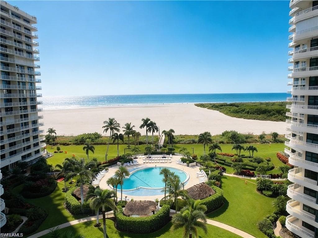 320 Seaview CT 608-1