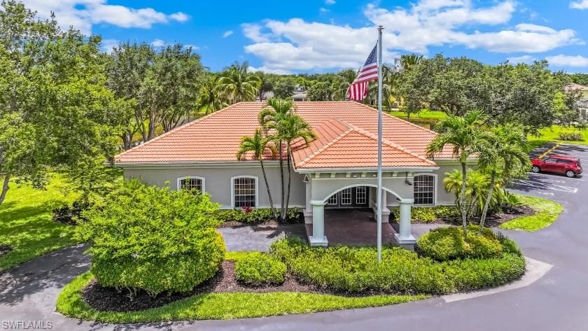 9952 Springlake CIR-5
