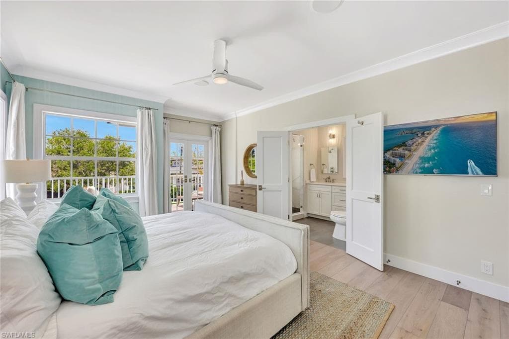 1500 Pelican AVE-13