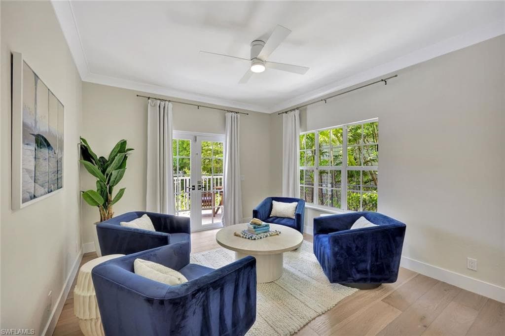 1500 Pelican AVE-12