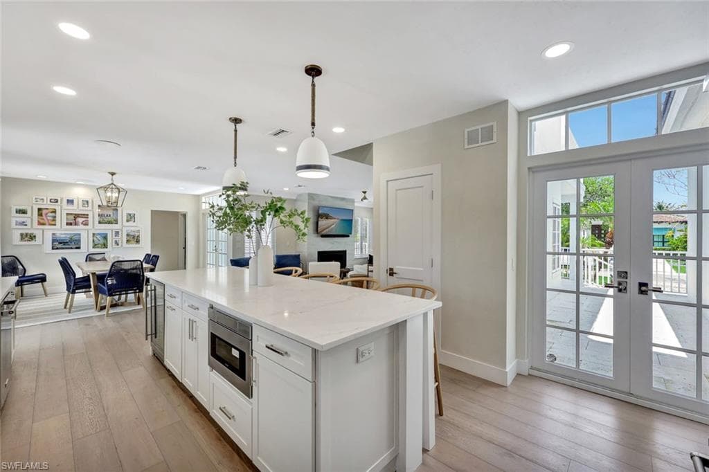 1500 Pelican AVE-8