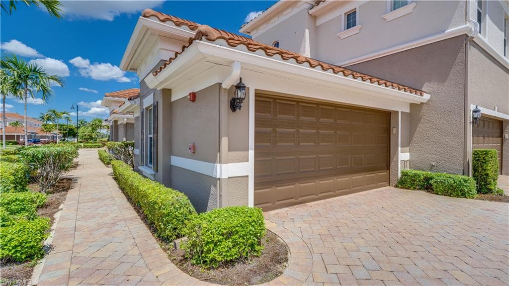 10230 Glastonbury CIR 202-46