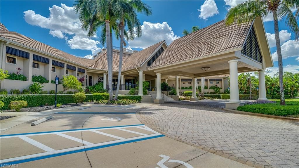 10230 Glastonbury CIR 202-29
