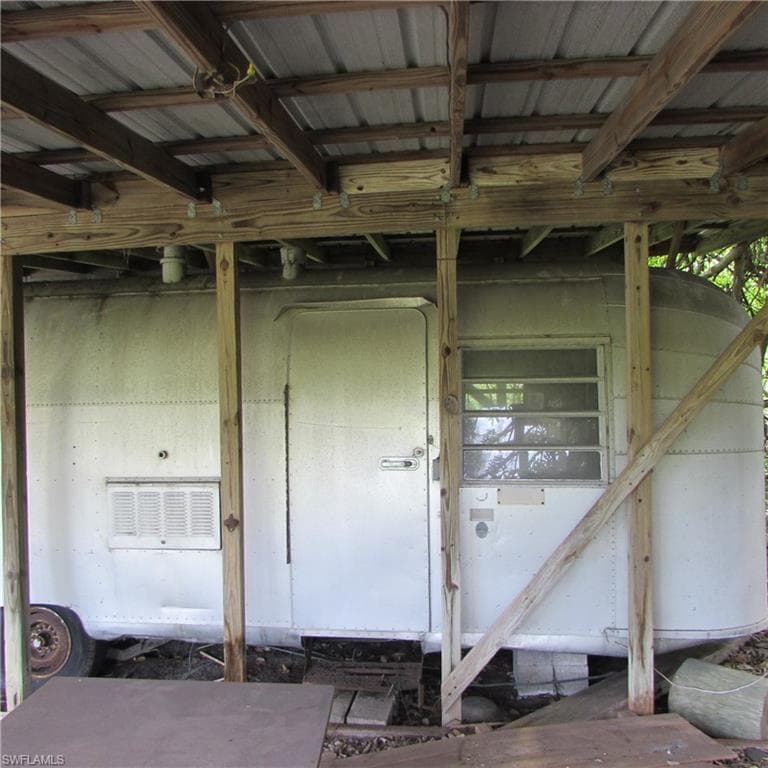 7697 Beach Daisy LN-46