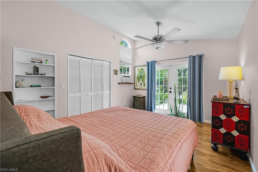 7697 Beach Daisy LN-10