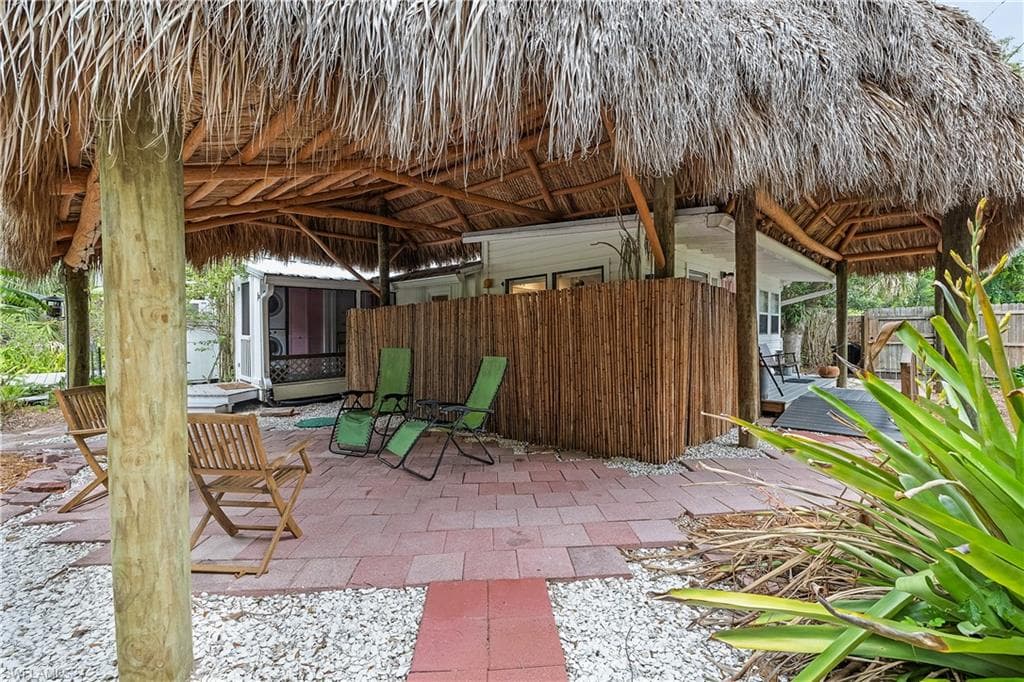 7697 Beach Daisy LN-25